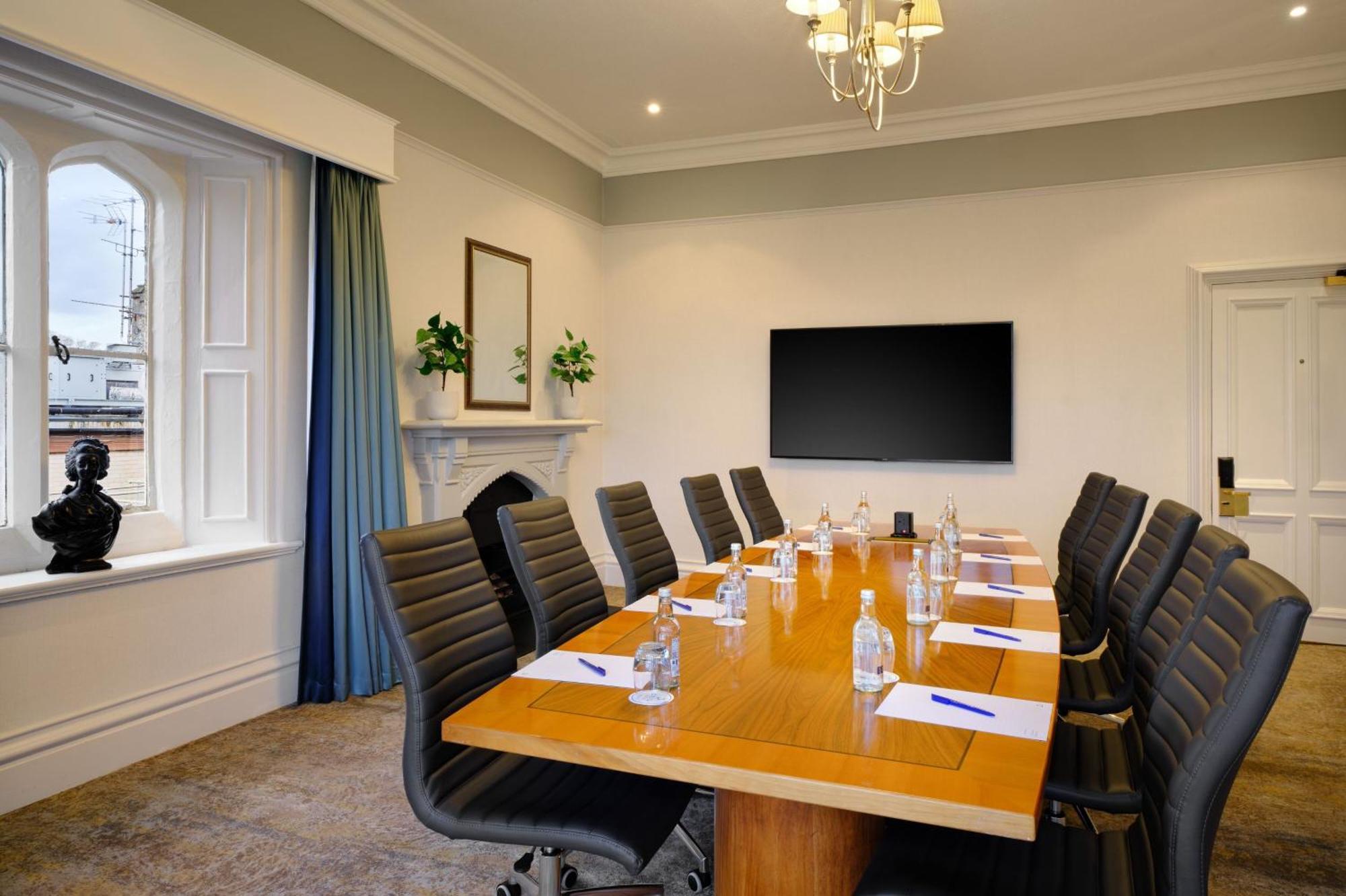 Delta Hotels By Marriott St Pierre Country Club Chepstow Exteriör bild