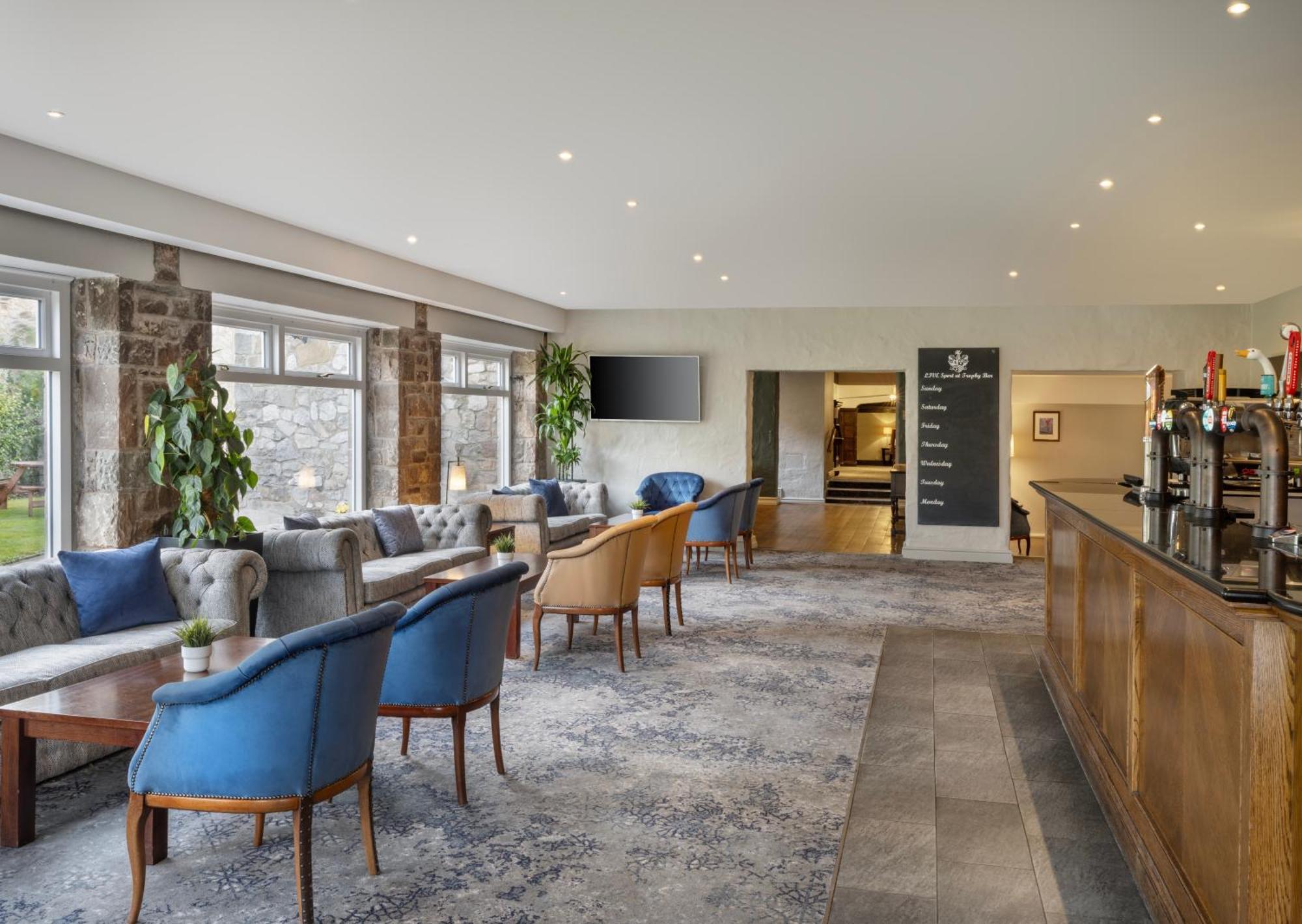 Delta Hotels By Marriott St Pierre Country Club Chepstow Exteriör bild