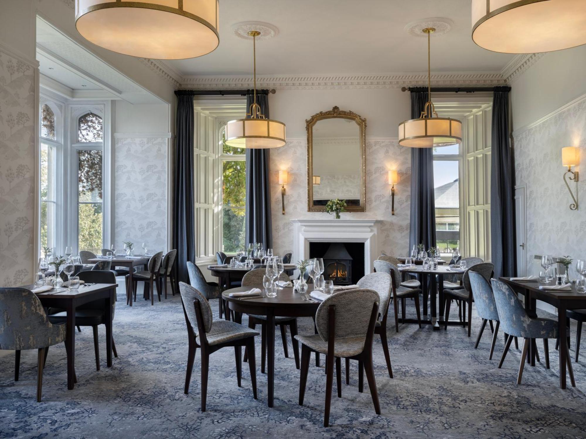 Delta Hotels By Marriott St Pierre Country Club Chepstow Exteriör bild
