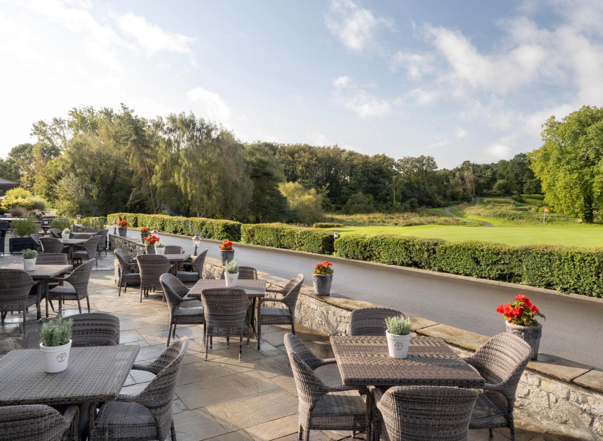 Delta Hotels By Marriott St Pierre Country Club Chepstow Exteriör bild