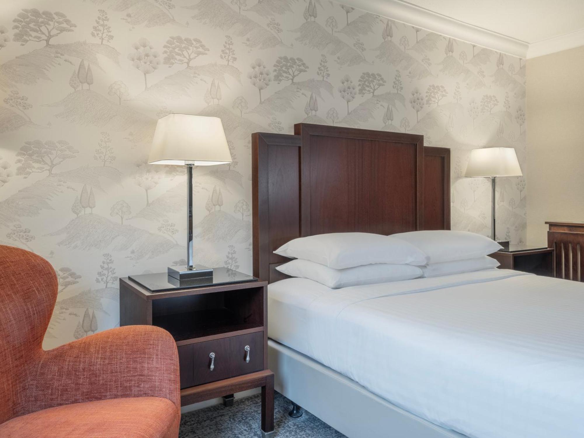 Delta Hotels By Marriott St Pierre Country Club Chepstow Exteriör bild