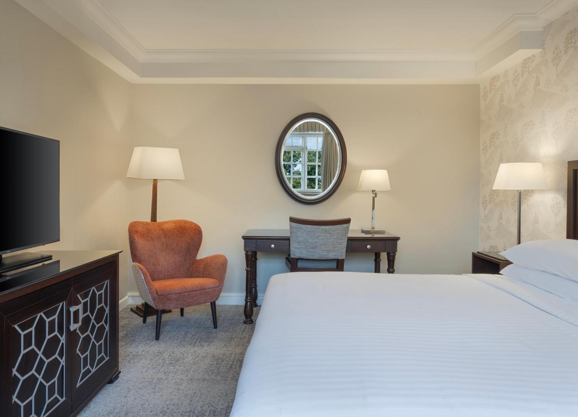 Delta Hotels By Marriott St Pierre Country Club Chepstow Exteriör bild